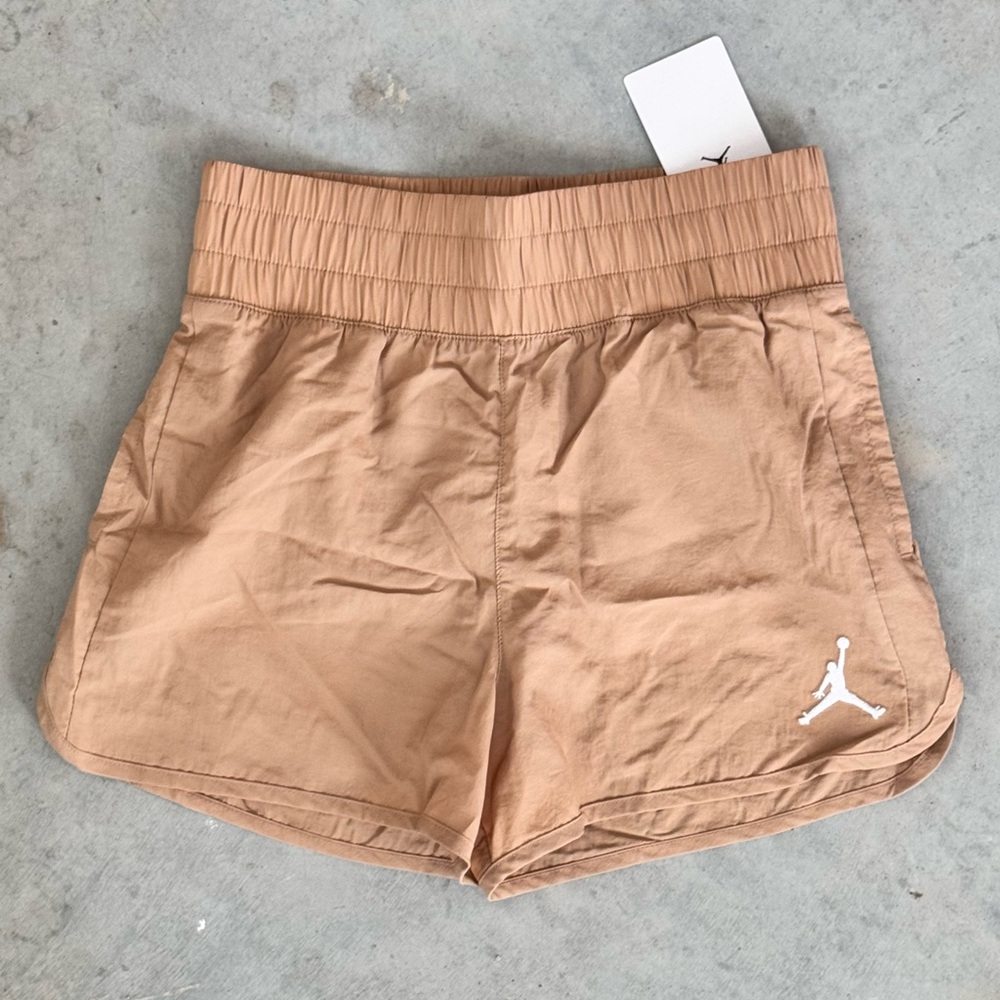 NWT Nike Jordan Girls Jumpman Flying Shorts with Pockets and Liner Size Large